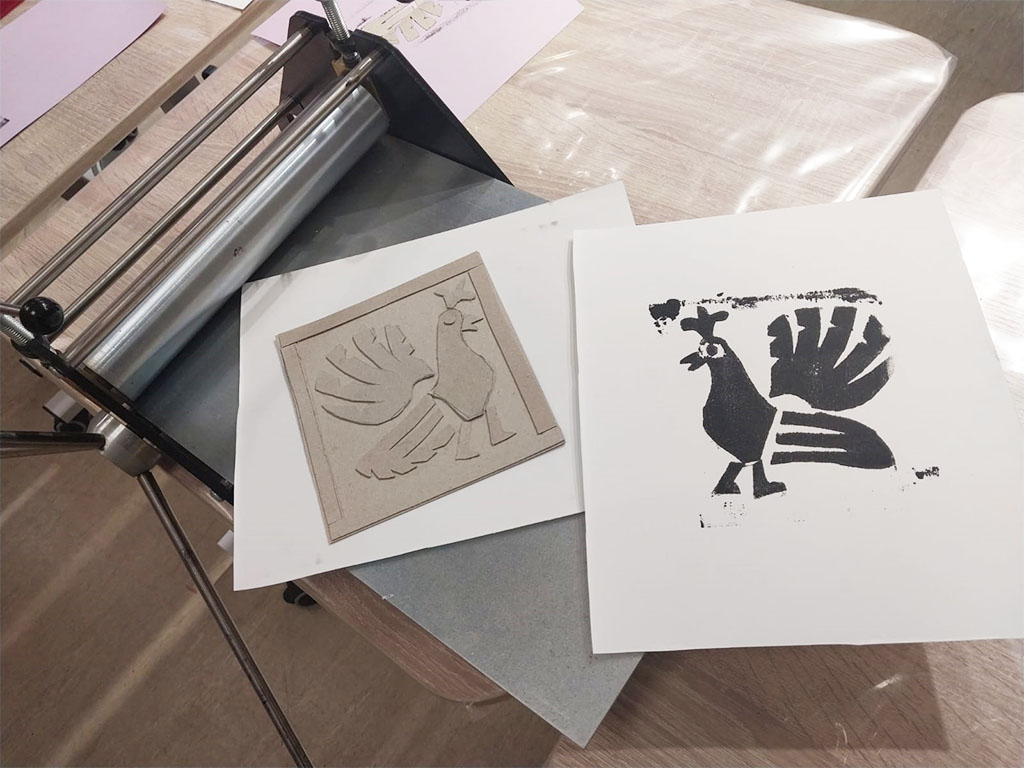 Мастер-класс по печатной графике: «Гравюра на картоне - Птица с пряничной доски»